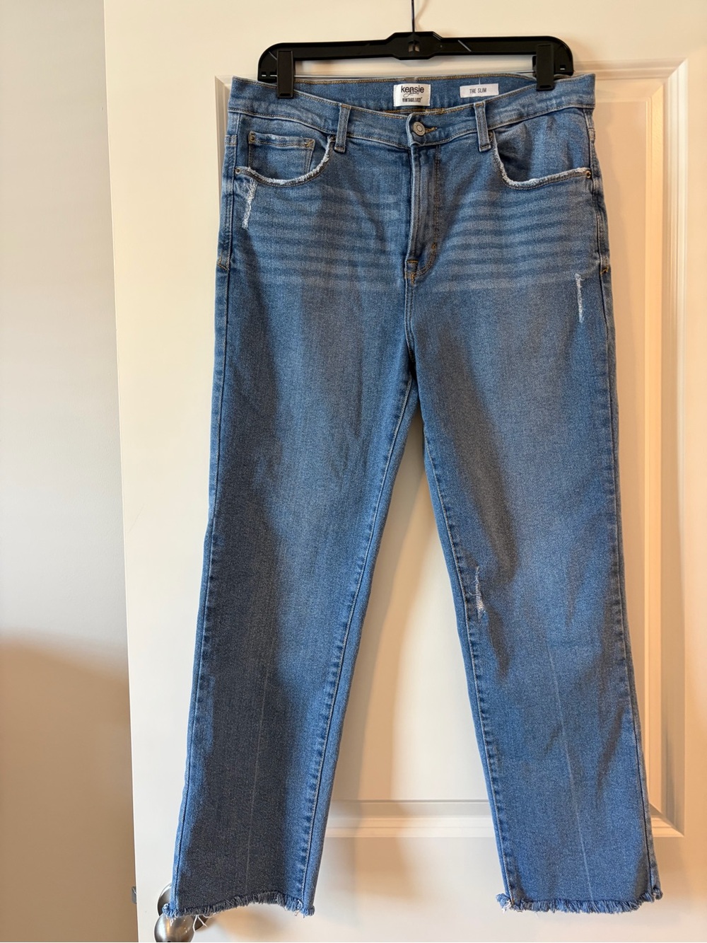 Kensie Vintage Luxe “The Slim” Frayed Hem Women’s Jeans Size 10